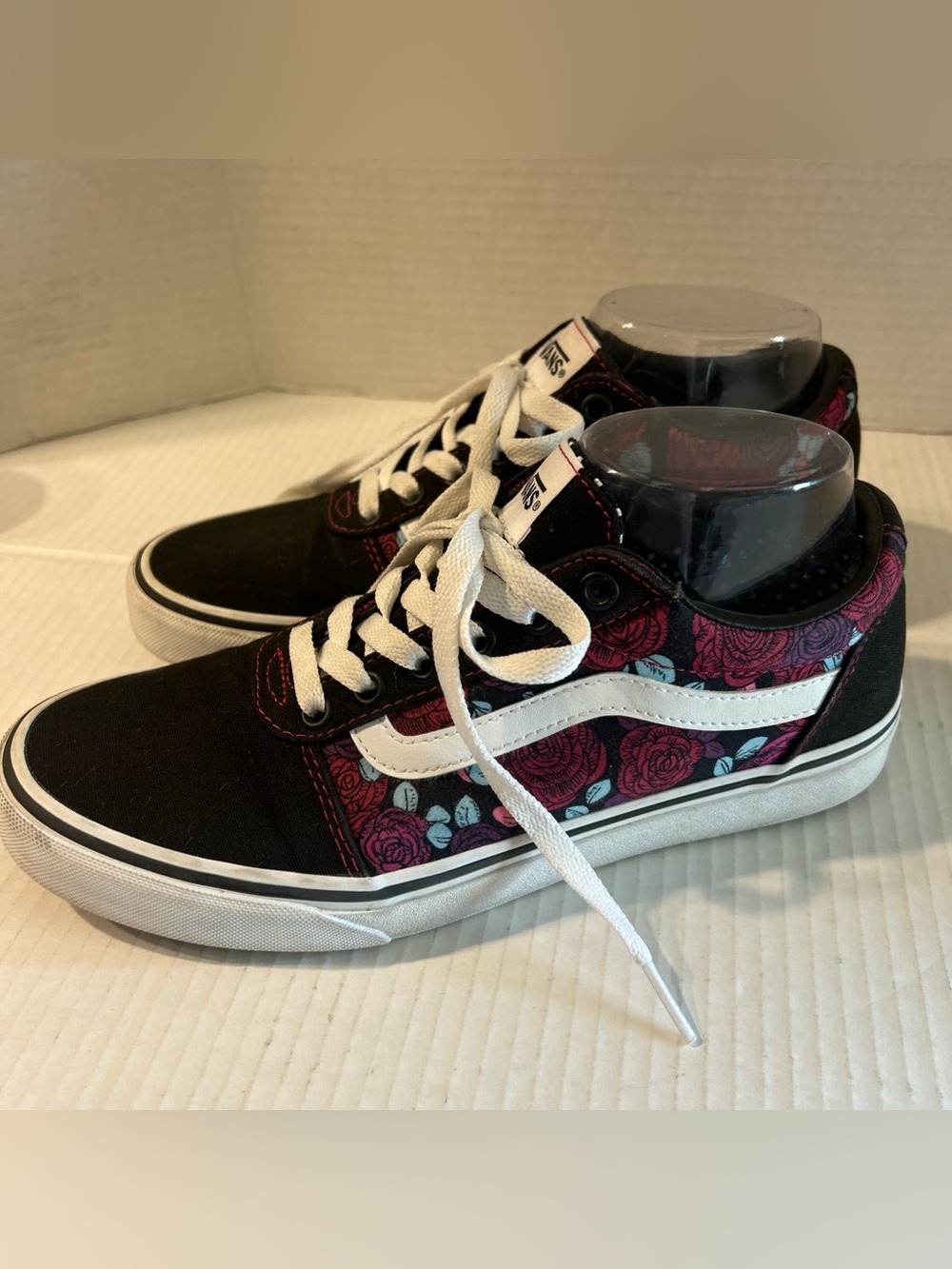 Womens Vans Neon Rose Polka Dot Sneakers Size 8.5
